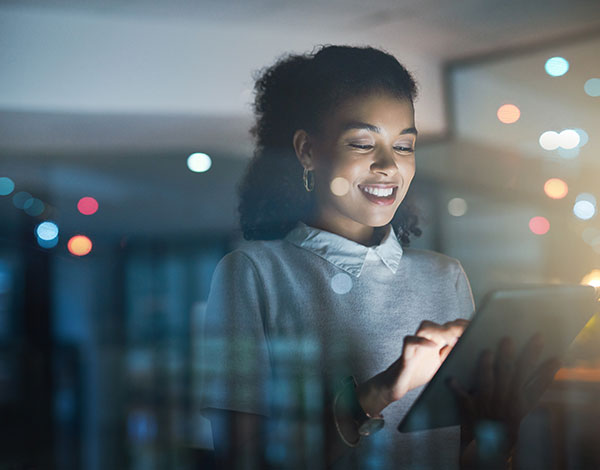 woman-pad-1185878322-600